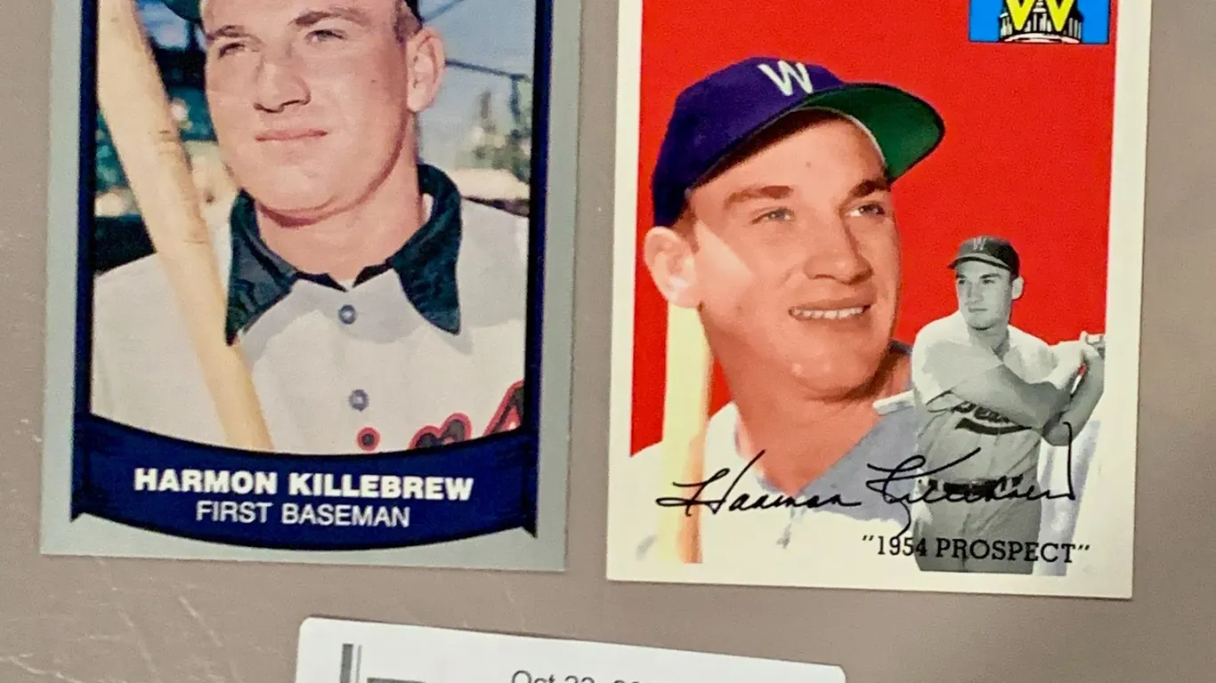 (2) MLB Baseball - Harmon Killebrew HOF Cards NRMINT - MINT Authentic