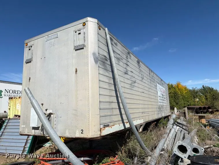 1963 Fruehauf VD6-F2-38-E Office Trailer