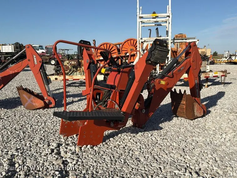 2018 Ditch Witch BH120 backhoe attachment