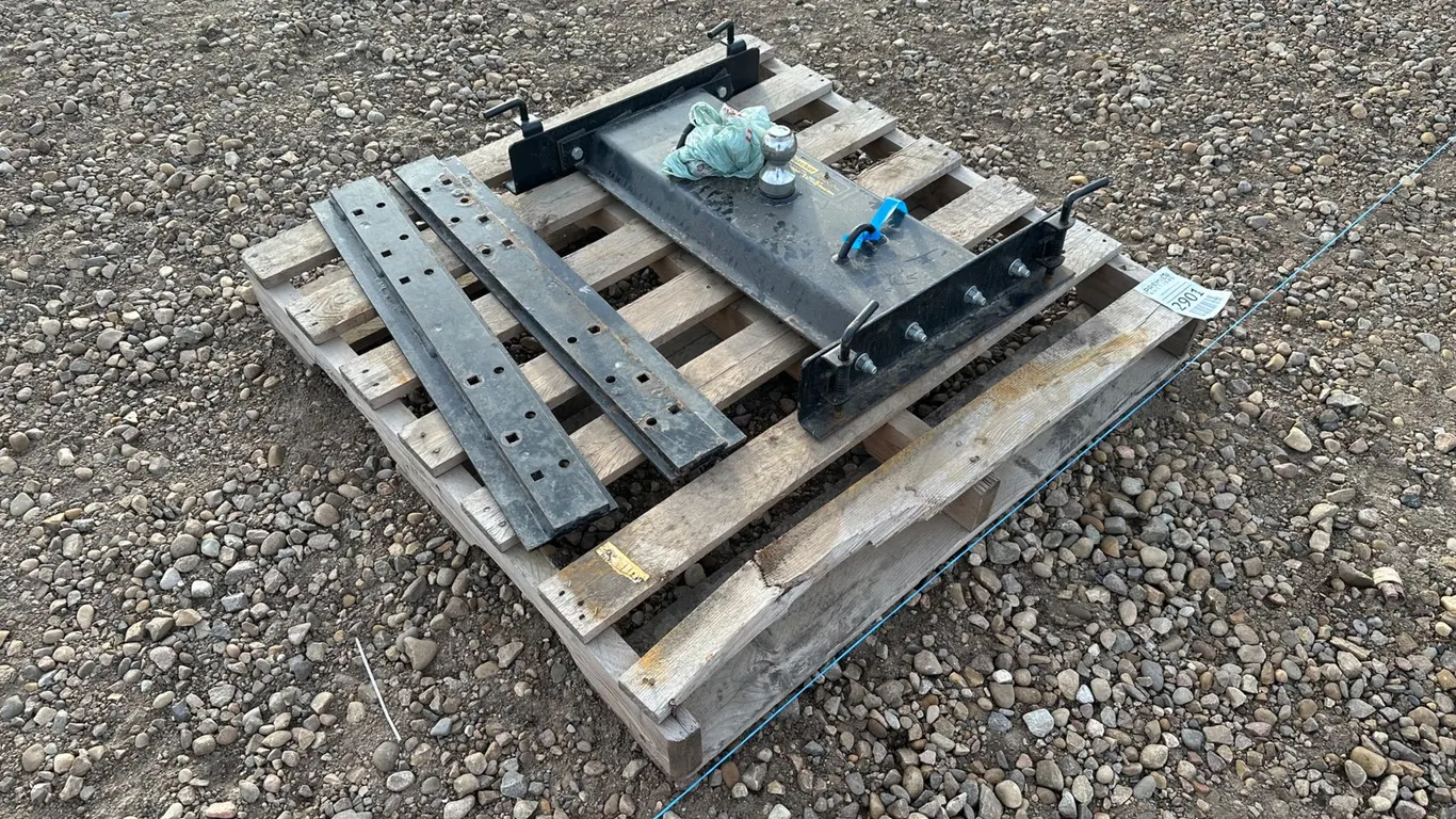 Hijacker Slider Fifth Wheel Hitch