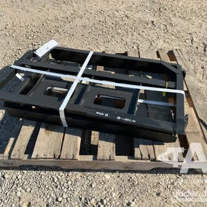 2026 aboss forklift carriage w/3' forks. 