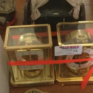 (2) Clocks in Glass Cubes