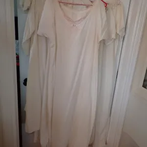 1800's Nightgowns Plus