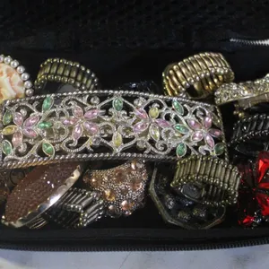 BOX WITH VINTAGE OVERSIZED RINGS & MORE