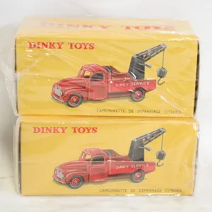 2 DINKY TOYS TOW TRUCKS SEALED DIECAST
