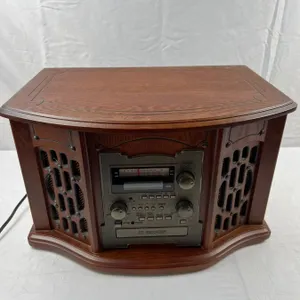 Innovative Technology Turntable Radio