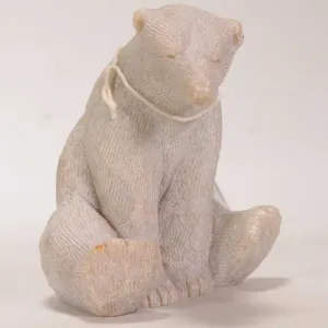 Douglas Akoilak, Nunavut, Inuit carved sculpture Sitting Bear, 1992, 5" in height