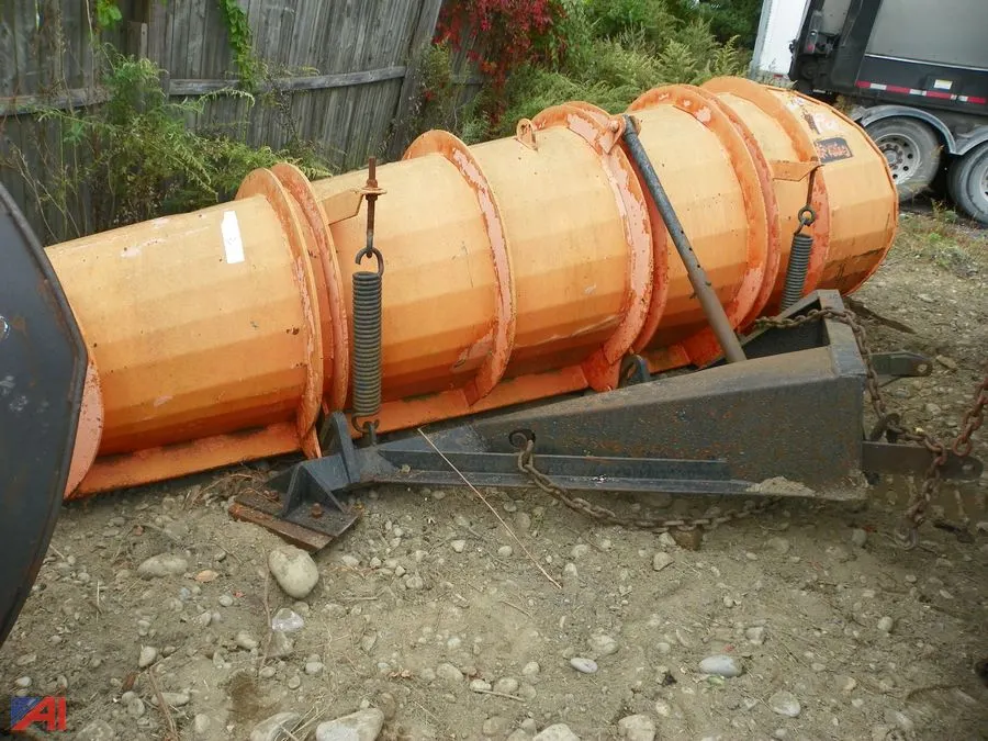 Right Hand 11' Funnel Plow