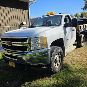 (#3)  2011 Chevrolet Silverado 3500HD Flatbed Truck with Plow