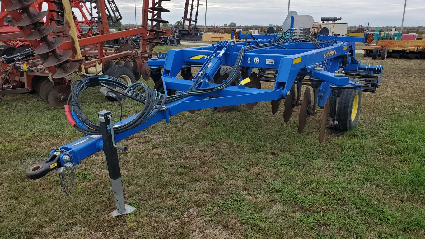 Landoll 1910-9 Pull Type Track Closer - 9FT