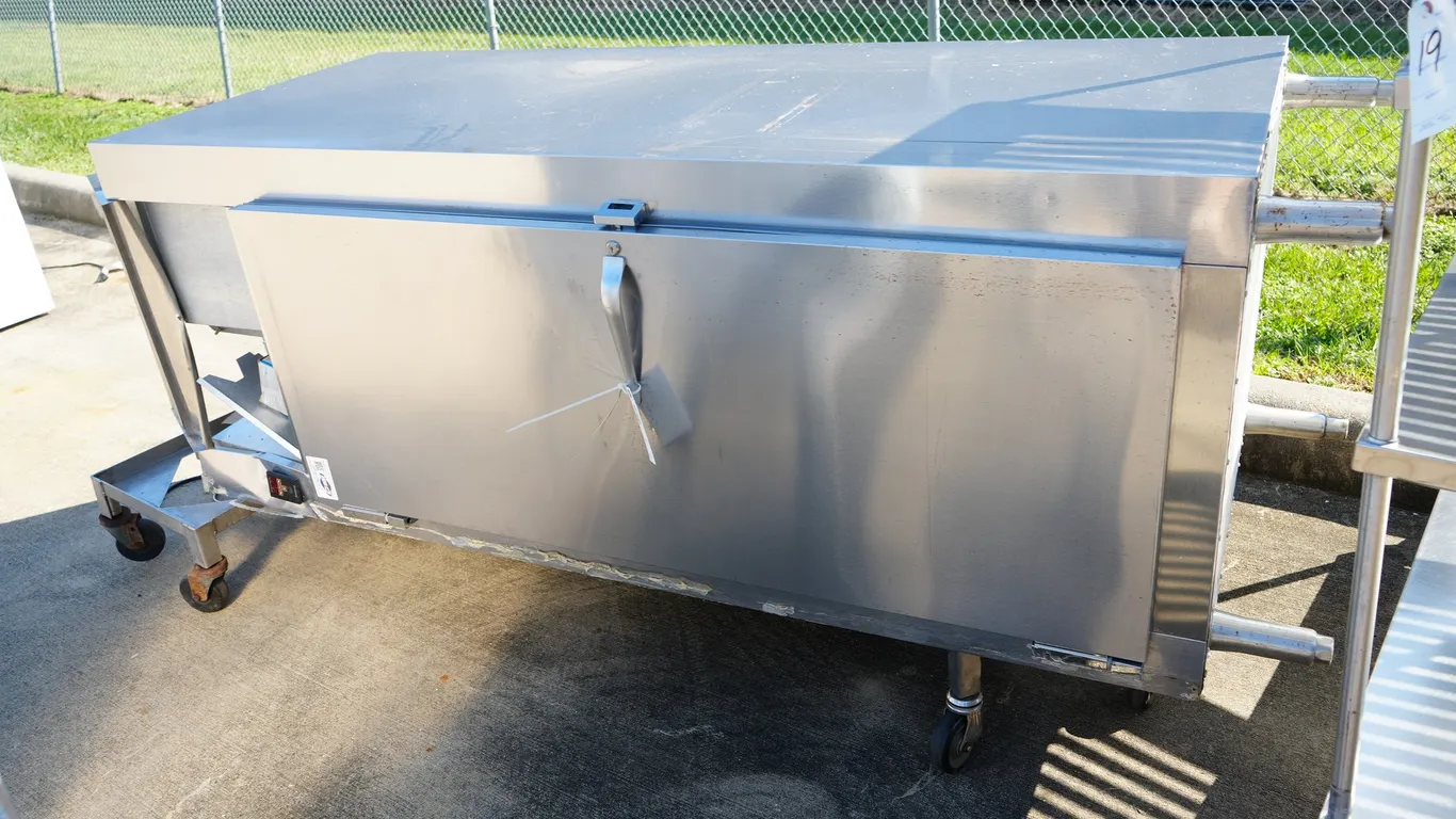 Traulsen Refrigerator (Parts Machine)