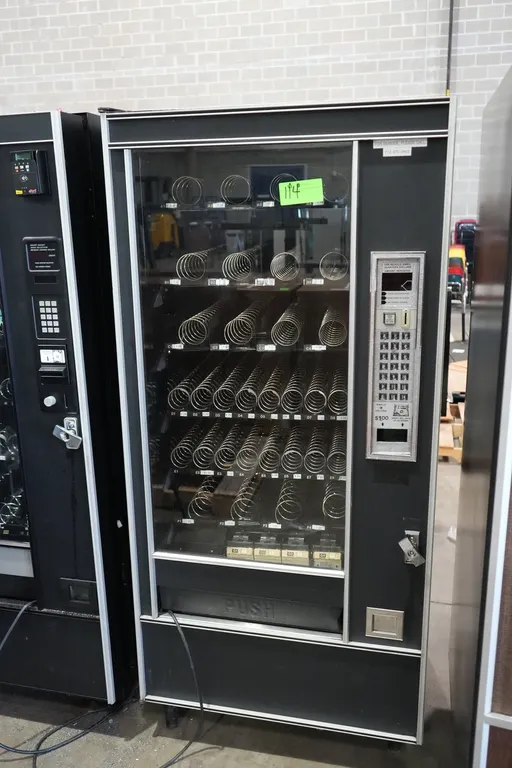 Automatic Products Co. Snack Shop Vending Machine