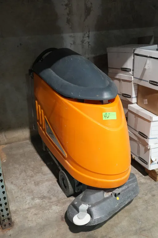 Taski Swingo 1650 Floor Machine