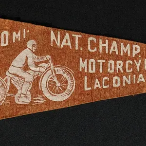 FELT PENNANT 200 MI NAT. CHAMP. MOTORCYCLE RACES LACONIA NEW HAMPSHIRE 1938