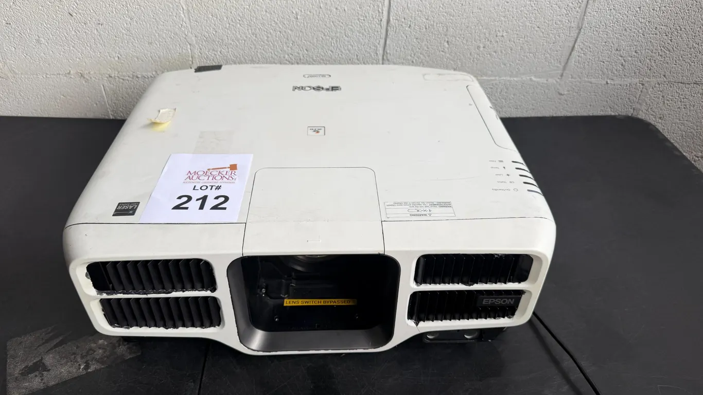 EPSON EB-L1100U 6K LCD PROJECTOR