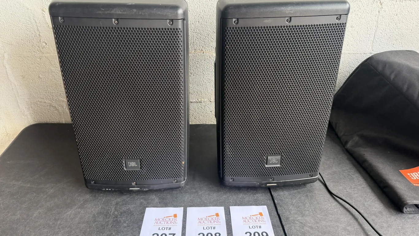 JBL PROFESSIONAL EON610 POWERED 10IN PA SPEAKERS