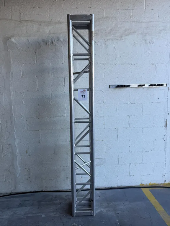 ALUMINUM SQUARE TRUSS SEGMENT