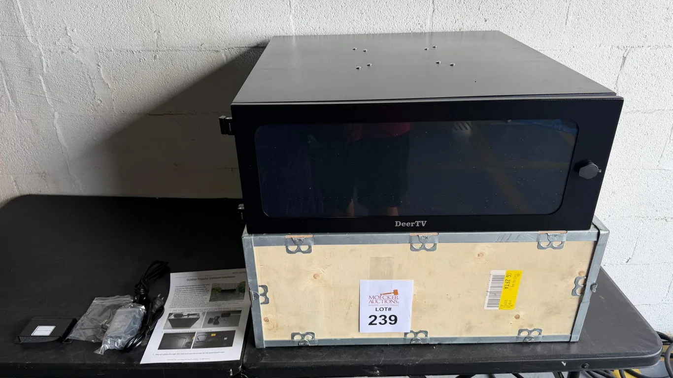 DEER TV OUTDOOR PROJECTOR ENCLOSURES (NEW)
