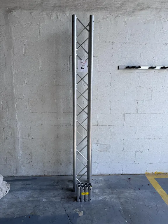 ALUMINUM SQUARE TRUSS SEGMENT