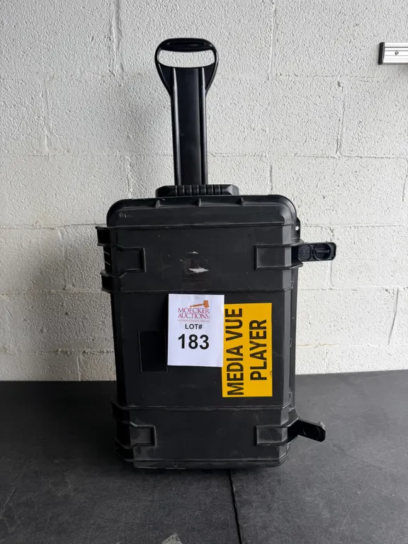 ROLLING HARD SHELL PROTECTIVE CASE