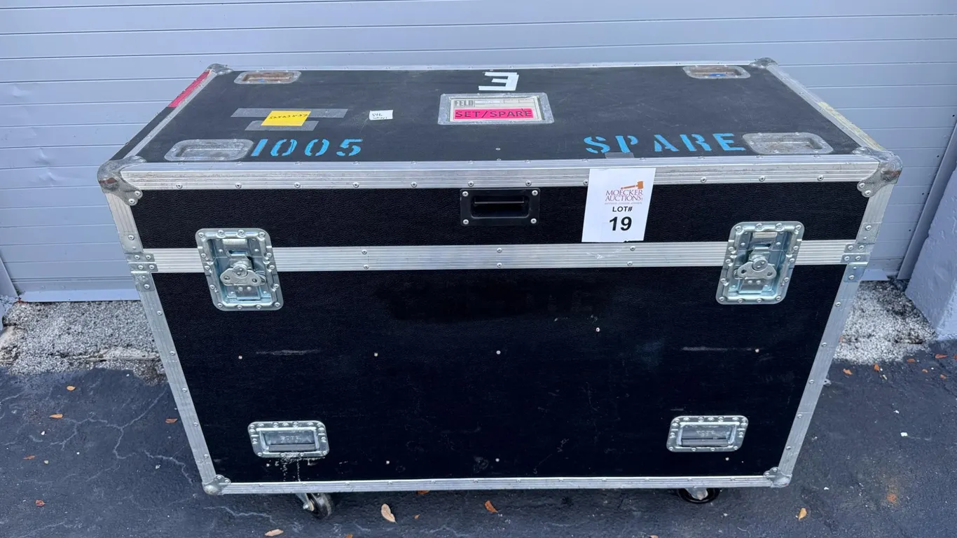 ROBE LIGHTING ROAD CASE (EMPTY)
