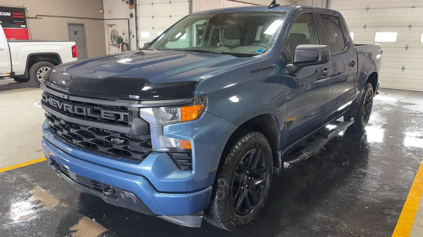 2024 Chevrolet Silverado 1500 4x4 Custom 4dr Crew Cab 5.8 ft. SB