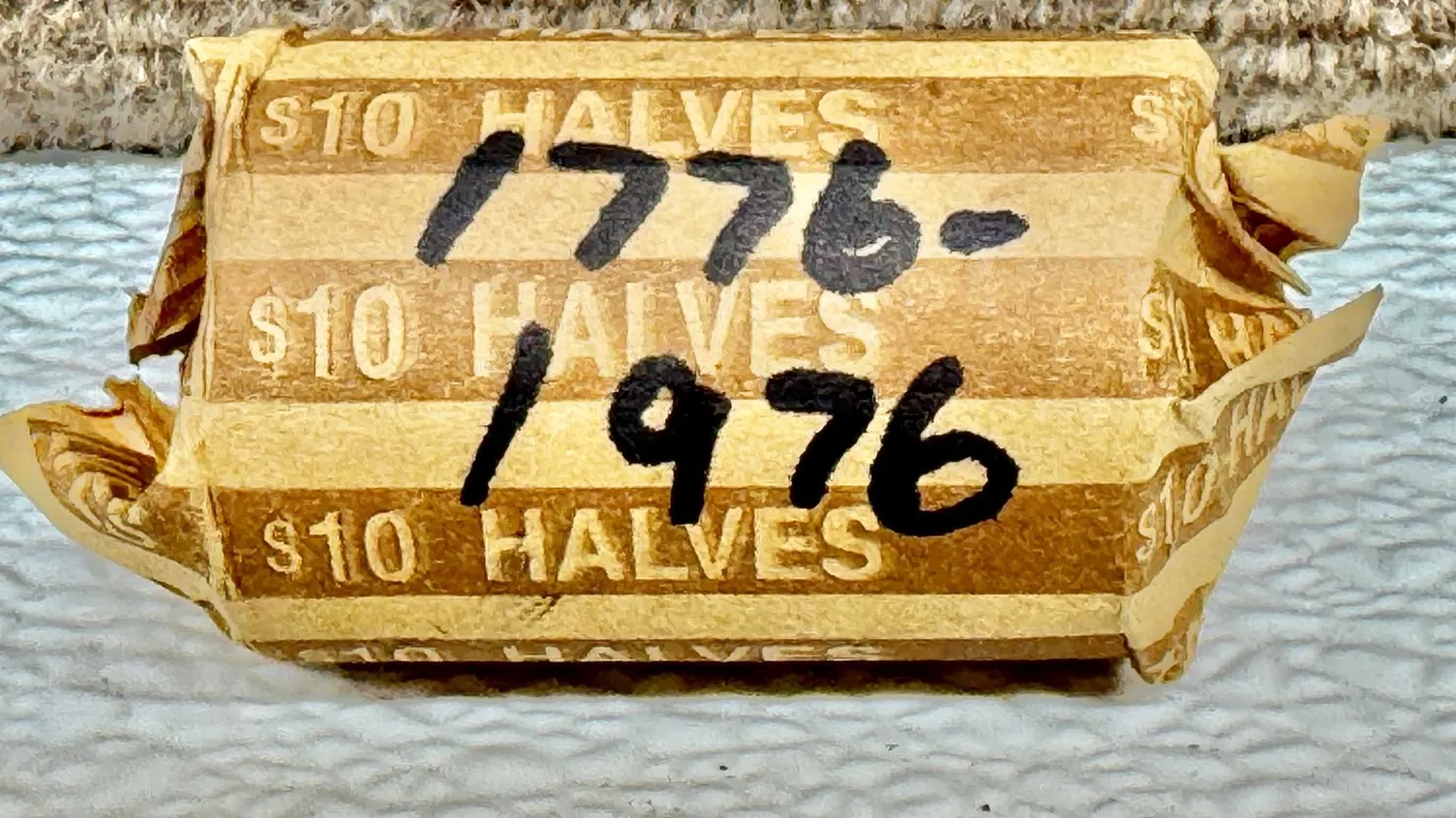 Roll of 1776-1976 Kennedy Half Dollars