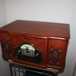 Electrohome Record Player & Radio