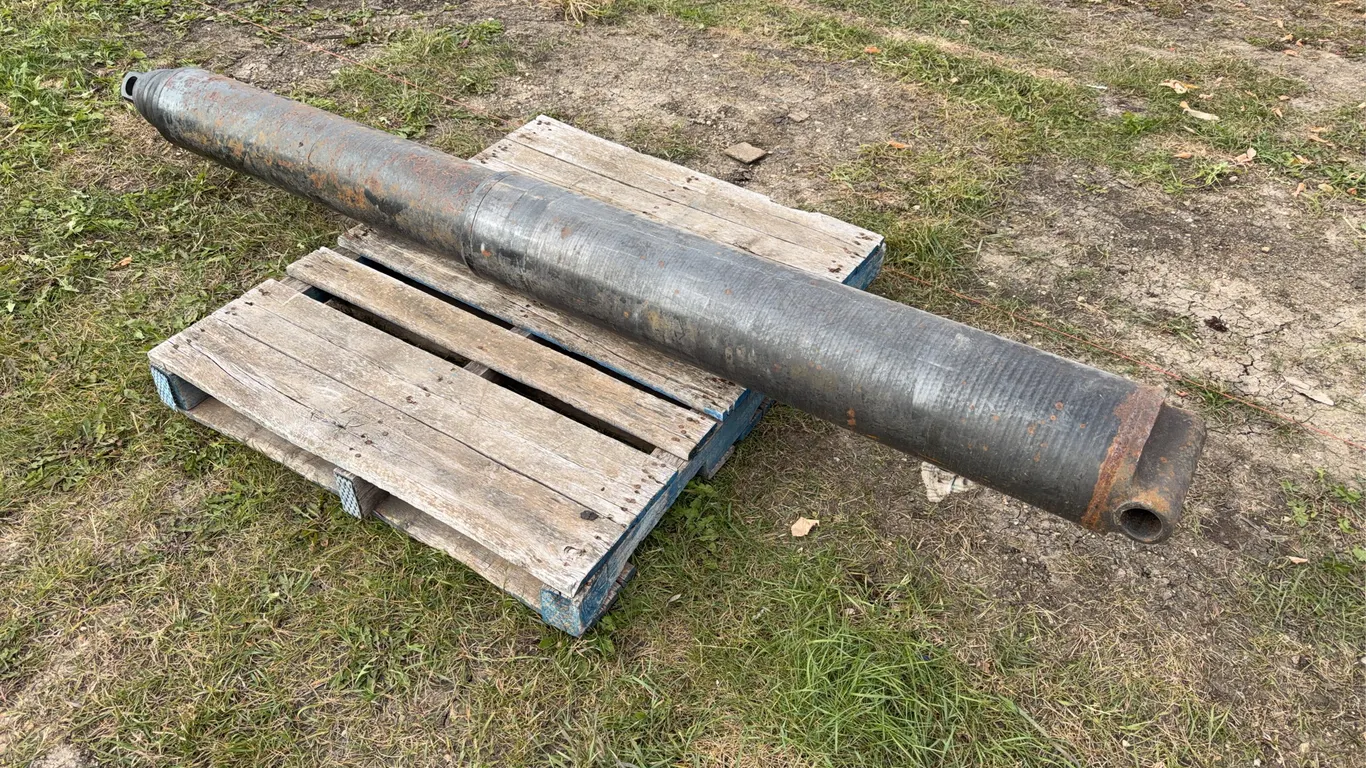 Heavy duty Telescopic cylinder- like new