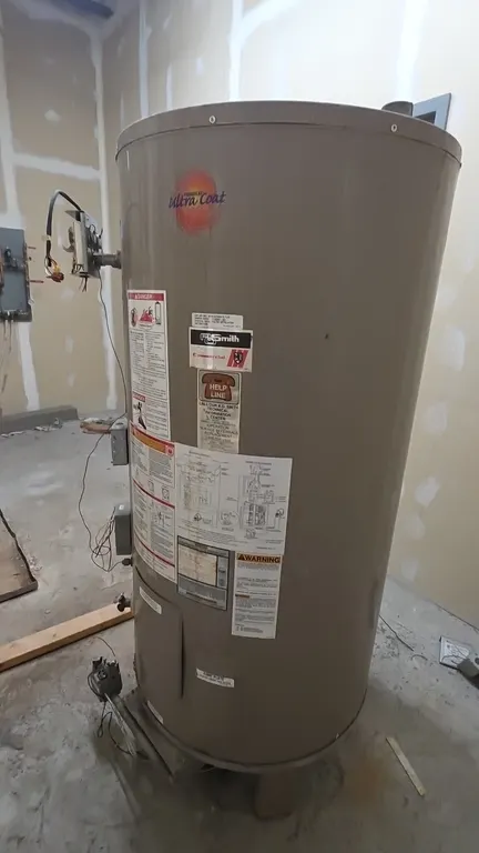 A.O. Smith BTC 275A 970 commercial natural gas water heater. Features 100-gallon capacity, 275,000 BTU/hr input rating, and 250 GPH recovery rating at