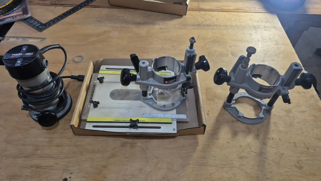 PORTER CABLE ROUTER W/ATTACHMENTS