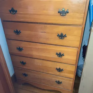 Vintage Wooden 5 Drawer Chest of Drawers