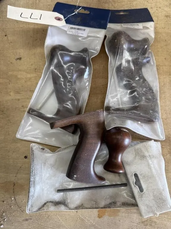 Three plane handle and knob set.