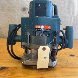 Bosch 1611 plunge router. Plugged in and it