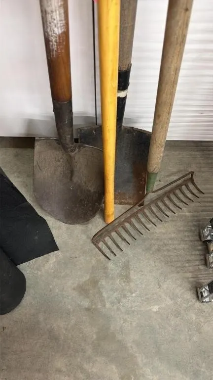 Assorted Long-Handled Garden Tools Set