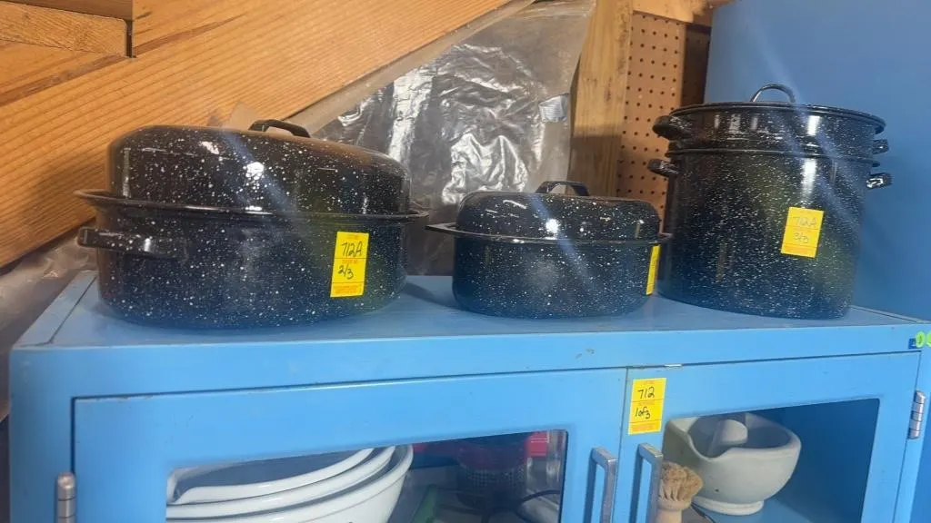 ROASTING PANS