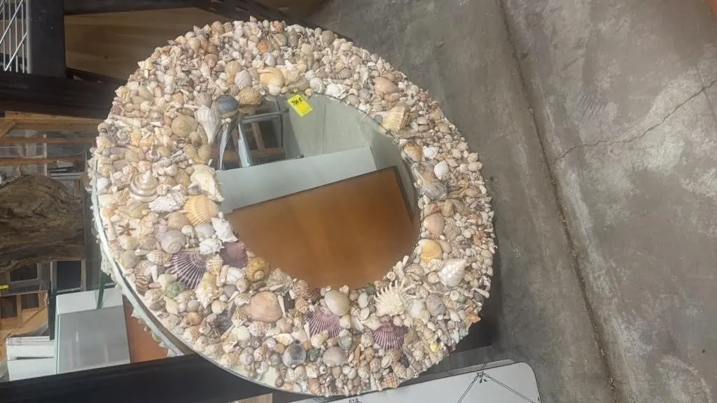 MIRROR WITH SHELLS