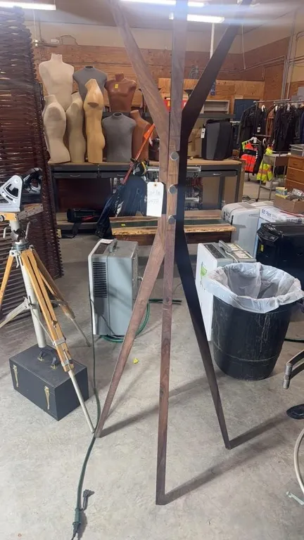 HAT RACK