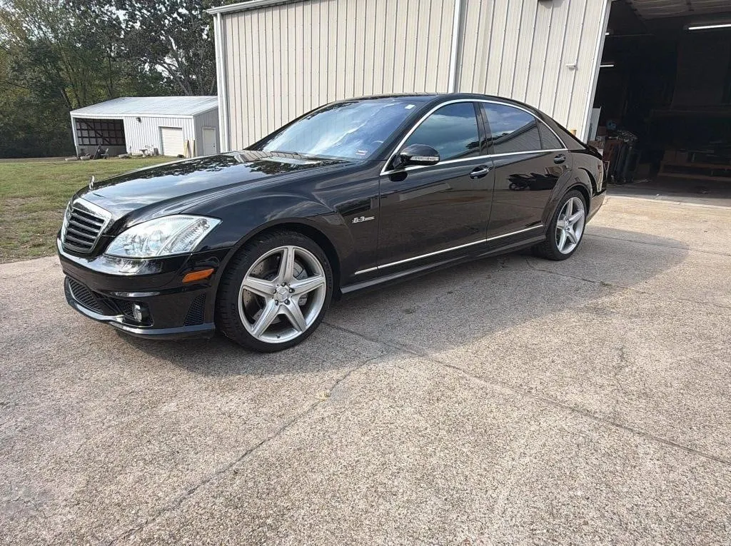 2009 MERCEDES AMG S63 GARY ALAN AUTOGRAPHED DASH