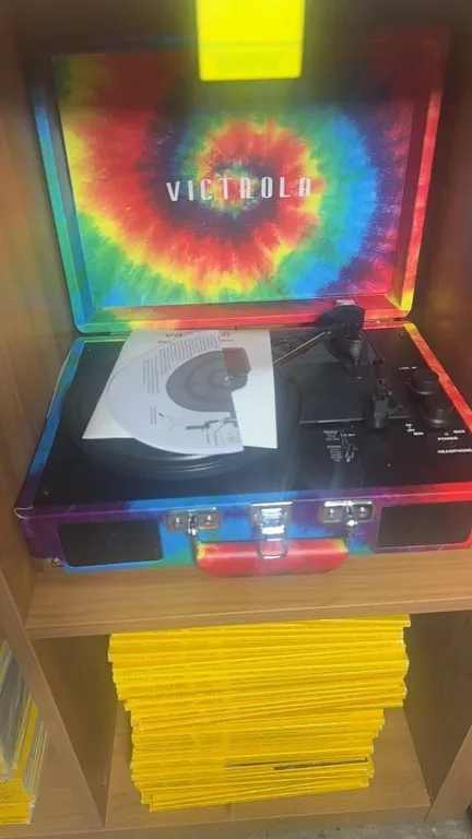 NEW VICTROLA