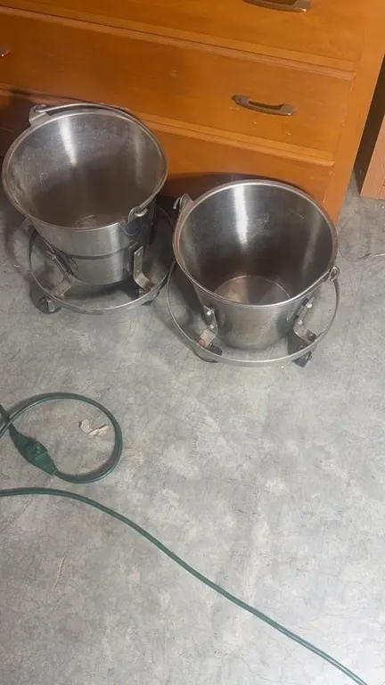 DOCTOR OFFICE UTENSILS