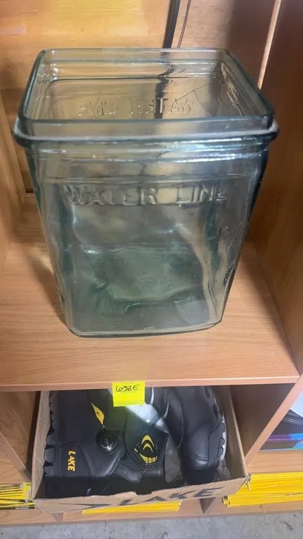 BATTERY JAR