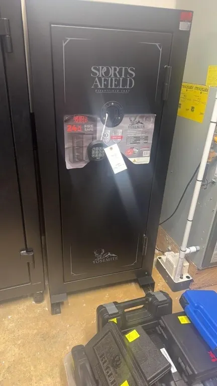 SPORTS AFIELD YOSEMITE GUN SAFE