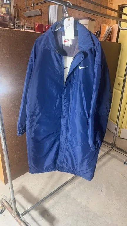 NIKE DUSTER