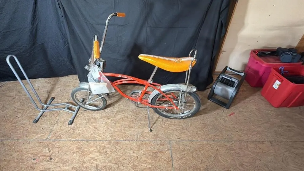 1972 REISSUE SCWINN STINGRAY