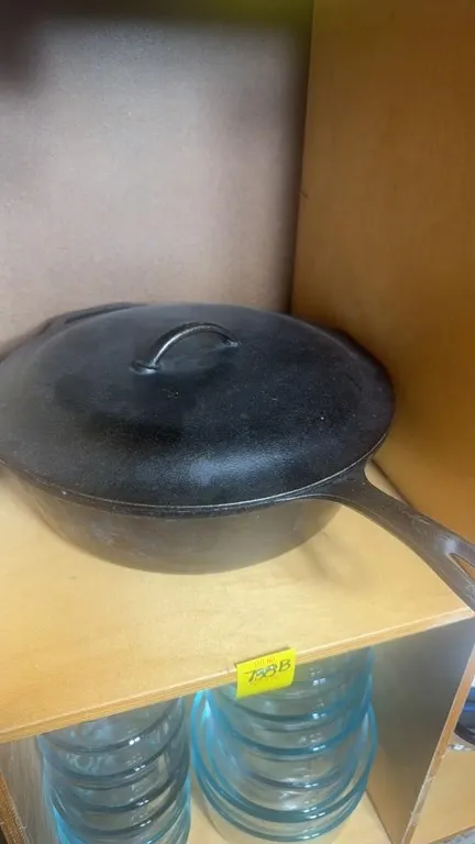 LODGE CAST IRON