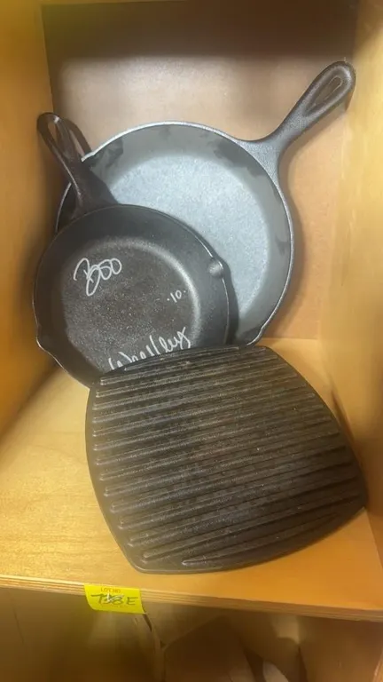 LODGE CAST IRON