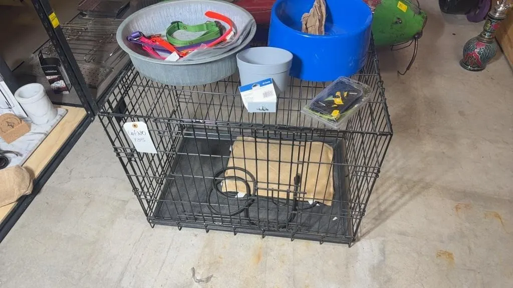 DOG PEN AND ACCESSORIES