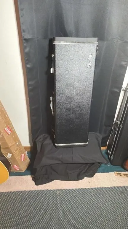 Fender Hard Shell Instrument Case only