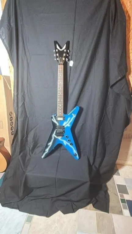 Dean Electric Guitar - Lightning Graphic